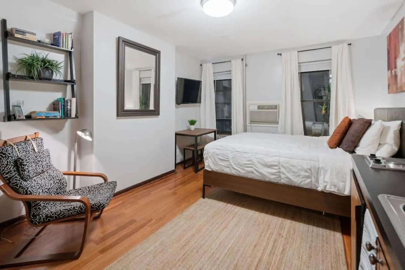Great Studio Location In Times Square Near Subway New York United States